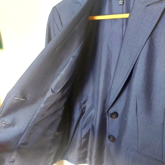 Classic navy blazer - Picture 3 of 6